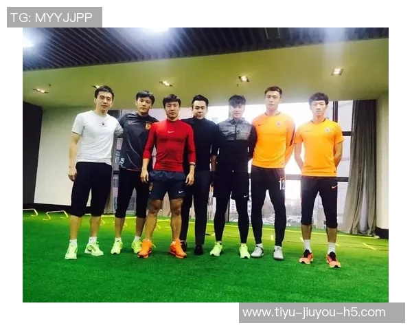 坎比亚索谈客战博德体能挑战与人造草皮适应问题